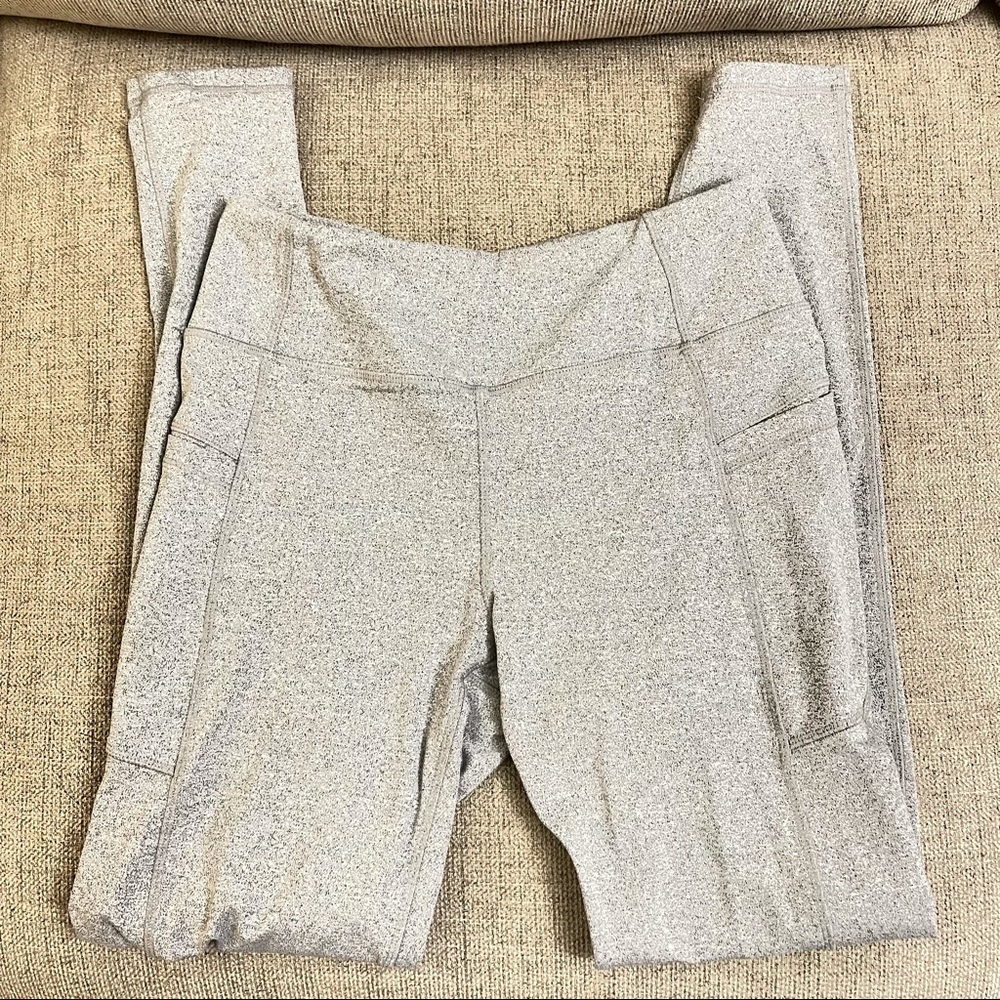 Like new! Perfect condition, worn once!